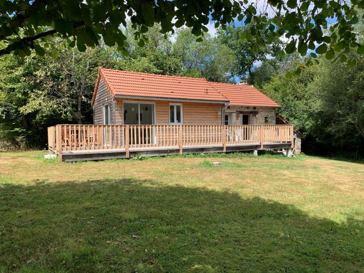 Petite Maison Conjat Saint-Julien-le-Petit Exteriér fotografie